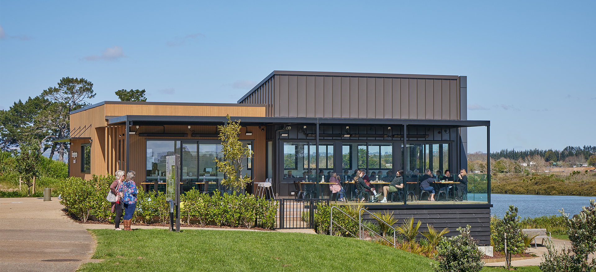 Evergreen Café, Karaka